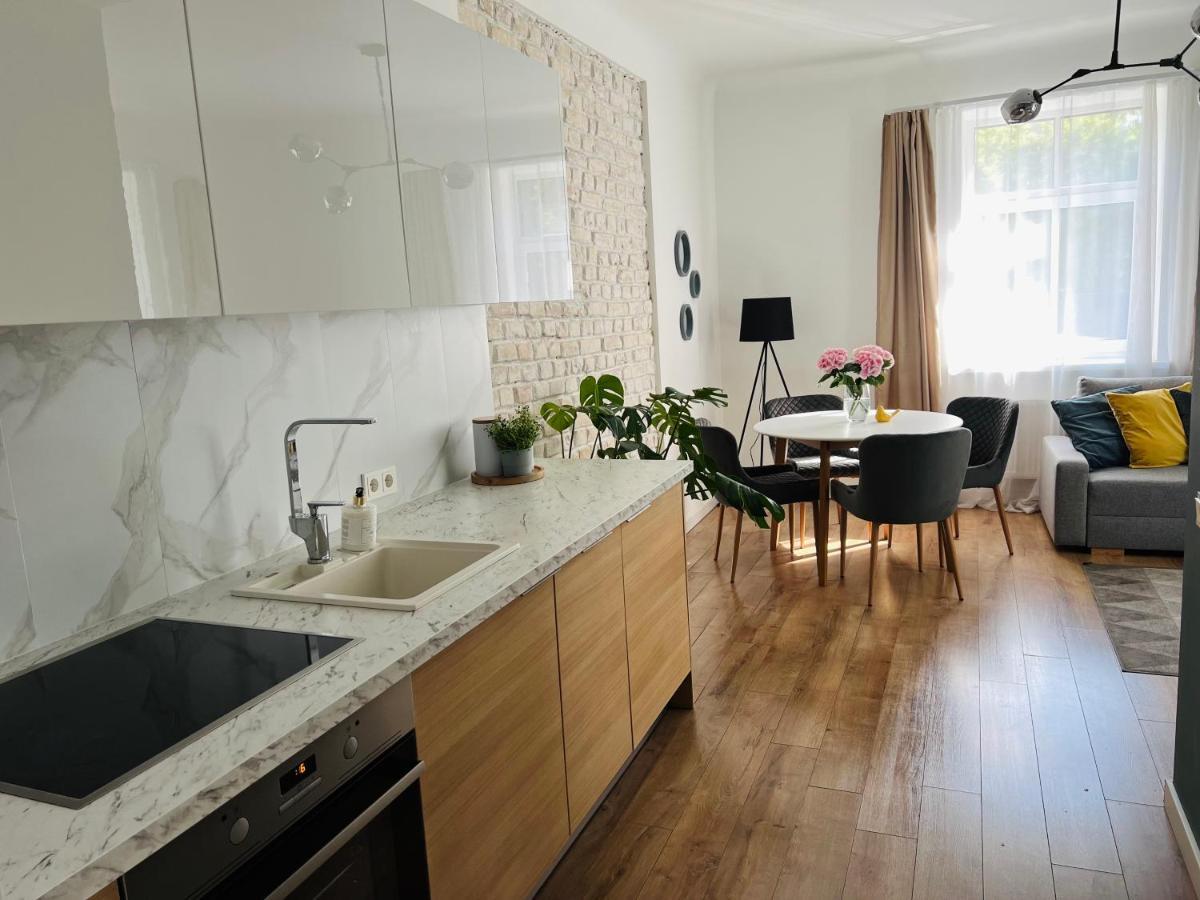 The Right Coast Apartment With Free Private Parking Riga Ngoại thất bức ảnh