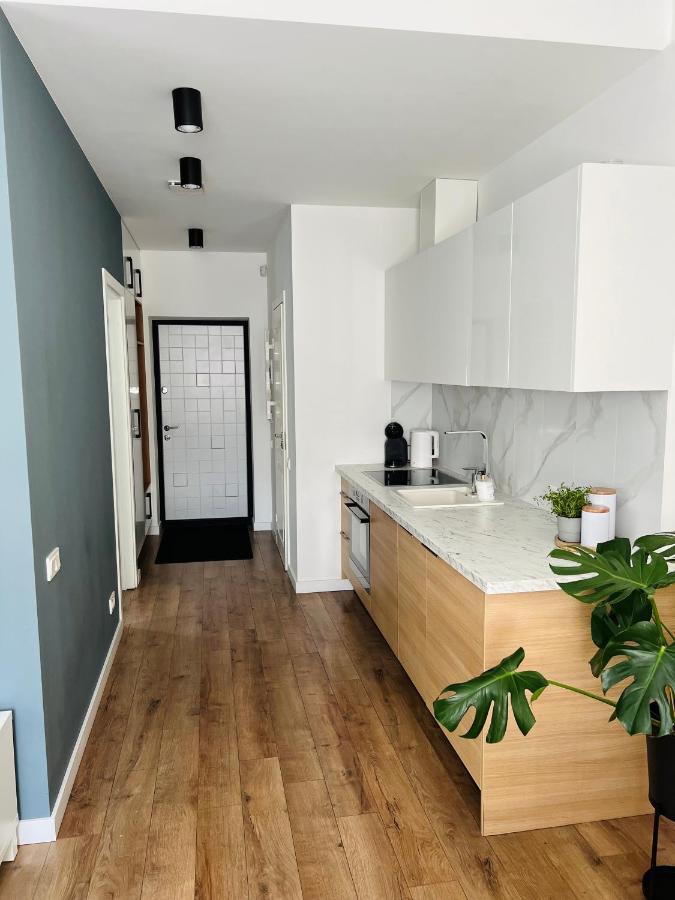 The Right Coast Apartment With Free Private Parking Riga Ngoại thất bức ảnh