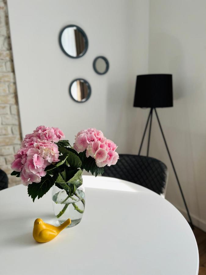 The Right Coast Apartment With Free Private Parking Riga Ngoại thất bức ảnh