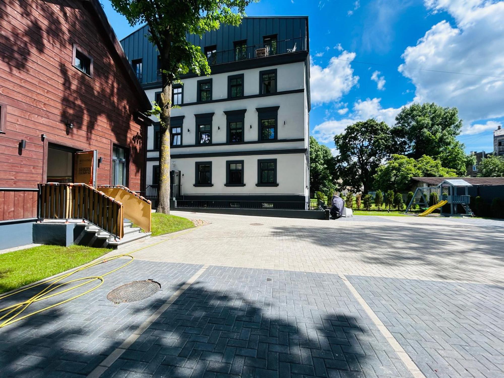 The Right Coast Apartment With Free Private Parking Riga Ngoại thất bức ảnh