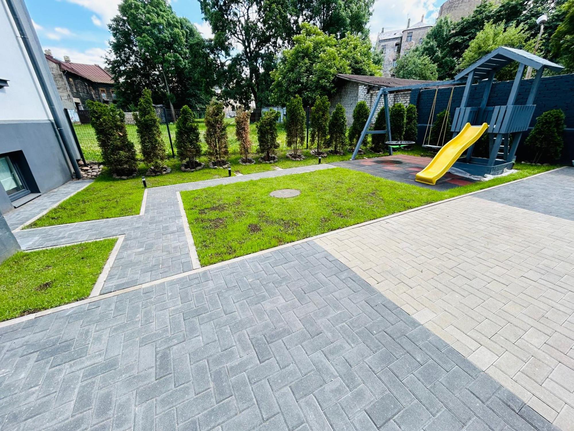 The Right Coast Apartment With Free Private Parking Riga Ngoại thất bức ảnh